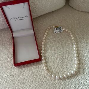 NWT Pearl Necklace